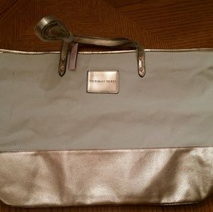NWT Victoria's secret tote bag